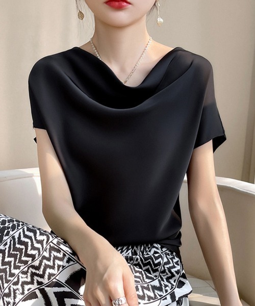 SallyLunn(サリーラン)の「【上品なドレープ】フレンチスリーブトップス(Tシャツ/カットソー・レディース・ブラック/ピンク/アイボリー・MEDIUM/LARGE)」の1枚目の写真
