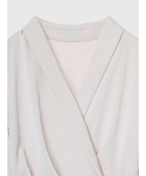 anuans（アニュアンス）の「ショールカラーナローワンピース（ワンピース・レディース・チャコールグレー/ライトベージュ・SMALL/MEDIUM）」の6枚目の写真