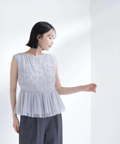 NATURAL BEAUTY BASIC（ナチュラルビューティーベーシック）の「チュールシャーリングブラウス（シャツ/ブラウス・レディース・ブラウン/ブルー/オフホワイト・ﾌﾘ-）」の10枚目の写真