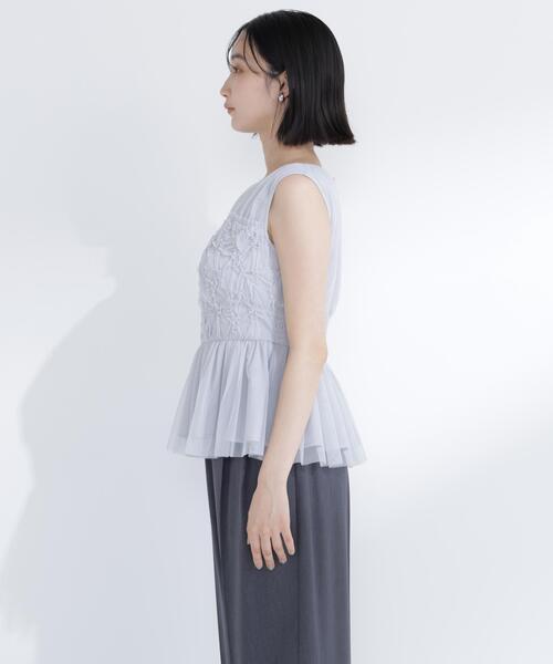 NATURAL BEAUTY BASIC（ナチュラルビューティーベーシック）の「チュールシャーリングブラウス（シャツ/ブラウス・レディース・ブラウン/ブルー/オフホワイト・ﾌﾘ-）」の12枚目の写真