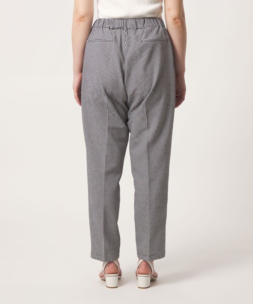 A DAY IN THE LIFE UNITED ARROWS(アデイインザライフユナイテッドアローズ)の「サッカー タックイージー テーパードパンツ <A DAY IN THE LIFE>(その他パンツ・レディース・その他2/その他1/ダークグレー/ブラック・M/S)」の13枚目の写真