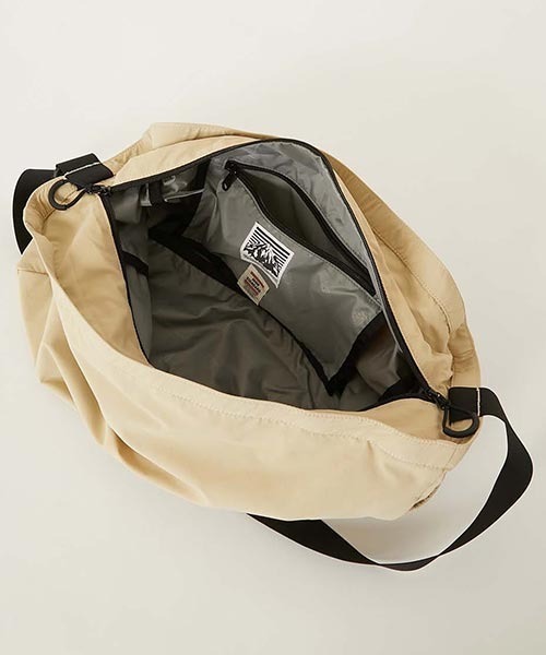 HIGH! STANDARD(ハイスタンダード)の「MT. RAINIER DESIGN × HIGH! STANDARD /ウィンドシェッド メッセンジャーバッグ(ショルダーバッグ・メンズ・ダークオリーブ/ブラック/ベージュ/ネイビー/チャコール・ONE SIZE)」の13枚目の写真