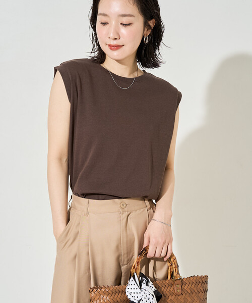 FREAK'S STORE（フリークスストア）の「限定展開　<抗菌防臭・接触冷感>MINT(ミント) クルーネック ノースリーブ Tシャツ（Tシャツ/カットソー・レディース・オリーブ/オレンジ/ピンク/ブラウン/ブラック/サックスブルー/オフホワイト・LARGE/MEDIUM/SMALL）」の16枚目の写真