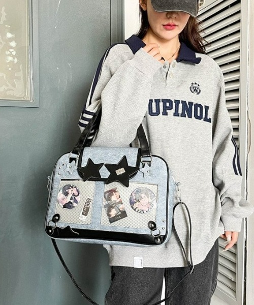 gossip!ロサンゼルス(ゴシップロサンゼルス)の「【Y2Kガーリー】レトロ痛バッグ 大容量ショルダー/斜め掛け/トートバッグ(ディスプレイボード付き)(ショルダーバッグ・レディース・ブルー/ダークグレー・FREE)」の5枚目の写真