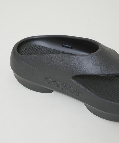 OOFOS(ウーフォス)の「OOFOS/OOriginal+ Black(サンダル・レディース・ブラック・25/23/24)」の7枚目の写真
