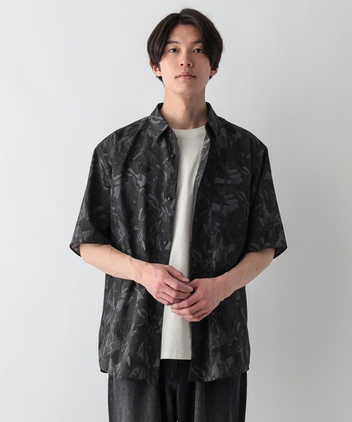GLOBAL WORK（グローバルワーク）の「カイテキサマーシャツ/柄/638150（シャツ/ブラウス・メンズ・ブラック系1/ネイビー/ブラック系・X-LARGE/LARGE/MEDIUM/SMALL）」の8枚目の写真
