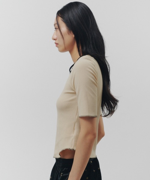 THINGS THAT MATTER(シングス ザット マター)の「CHOKER STRAP SQUARE TOPS / チョーカー ストラップ スクエア トップス(Tシャツ/カットソー・レディース・レッド/ブラック/ベージュ/ボルドー・FREE)」の17枚目の写真