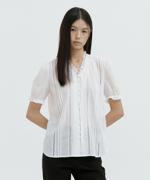 LUCIR ZU（ルシールズ）の「Madeleine Lace Cotton Blouse (ivory)（シャツ/ブラウス・レディース・その他・FREE）」の2枚目の写真