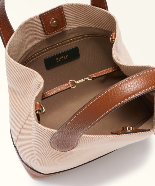 FURLA(フルラ)の「フルラ プリムローズ (Furla Primrose) トートバッグ M(ショルダーバッグ・レディース・ナチュラル・ONE SIZE)」の6枚目の写真