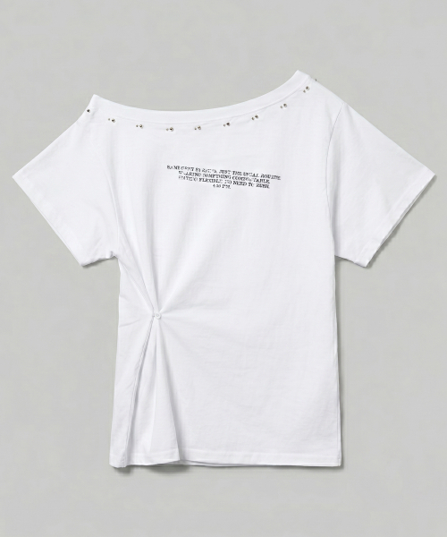 CHICKS(チックス)の「スタッドラインアップグラフィックワンショルダー半袖ホワイト(Tシャツ/カットソー・レディース・ホワイト・ONE SIZE)」の4枚目の写真