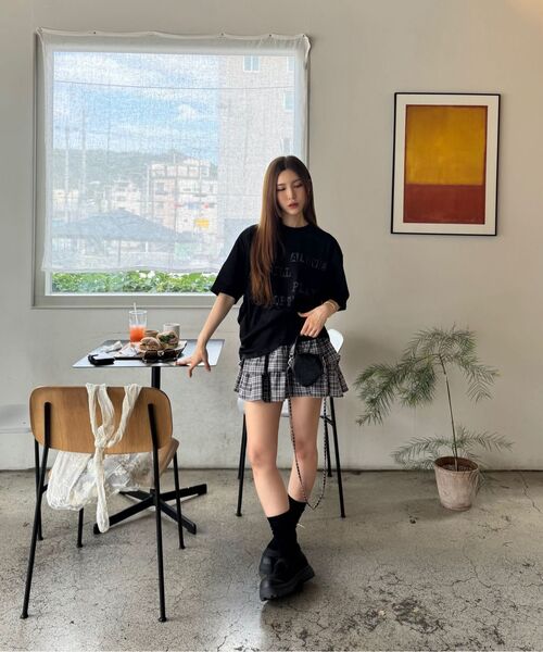 URBANAGE(アーバンエイジ)の「ALIVE オーバー半袖ブラック(Tシャツ/カットソー・レディース・その他・MEDIUM/LARGE)」の15枚目の写真