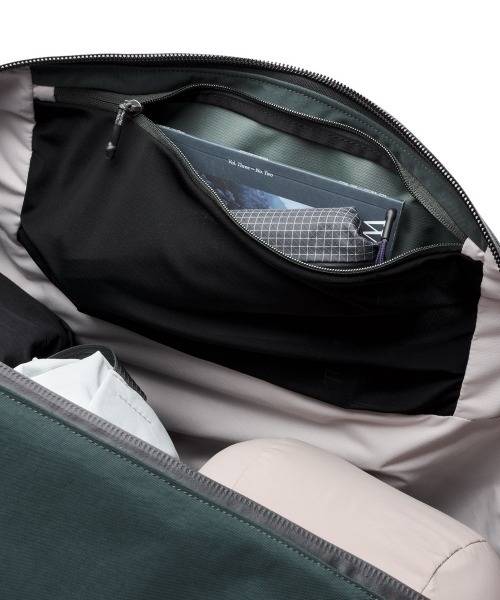 Bellroy(ベルロイ)の「Bellroy-ボストンバッグ Venture Ready Duffel 55L(ボストンバッグ・メンズ・ダークグリーン・FREE)」の7枚目の写真