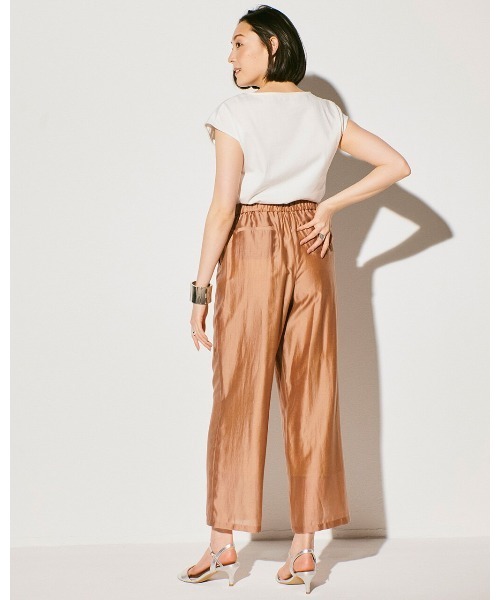 DoCLASSE( ドゥクラッセ)の「とろみ素材・ドロストワイドパンツ(その他パンツ・レディース・ダークネイビー/モカ・11/9)」の8枚目の写真