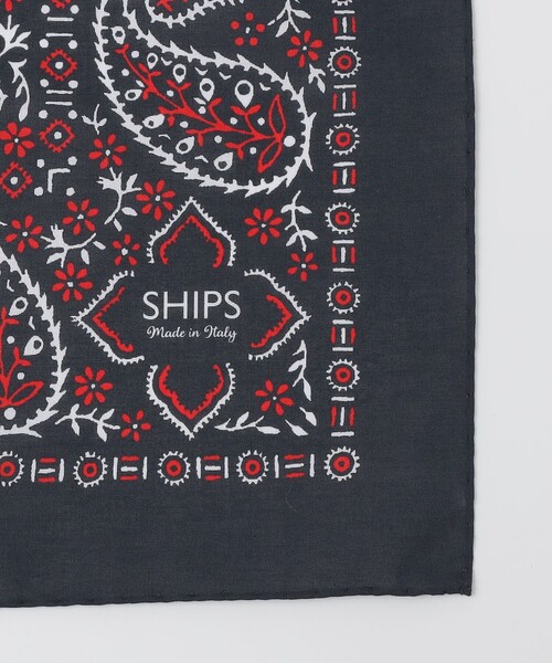 SHIPS(シップス)の「SHIPS: イタリア製 コットン ペイズリー バンダナ(ハンカチ/ハンドタオル・メンズ・ブラック/ネイビー/ダークブルー・ONE SIZE)」の4枚目の写真