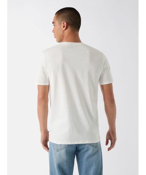 Guess(ゲス)の「SUNSET Triangle Tee(Tシャツ/カットソー・メンズ・ホワイト/ブラック・SMALL/MEDIUM/LARGE/X-LARGE/XX-LARGE)」の11枚目の写真
