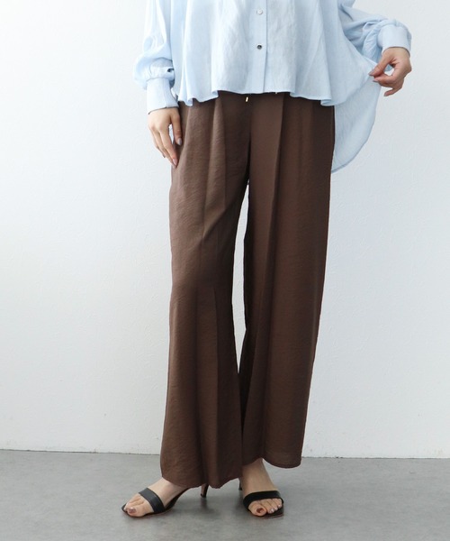 Jines（ジネス）の「テンセルナイロンワイドパンツ（スラックス・レディース・モカ/ネイビー/チャコールグレー・38）」の2枚目の写真