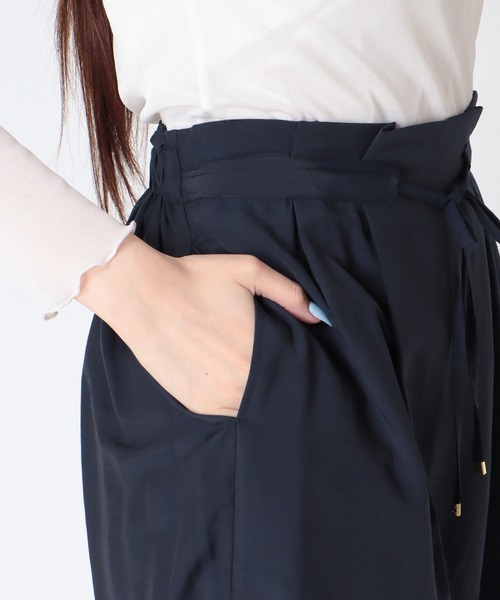 Jines（ジネス）の「テンセルナイロンワイドパンツ（スラックス・レディース・モカ/ネイビー/チャコールグレー・38）」の12枚目の写真