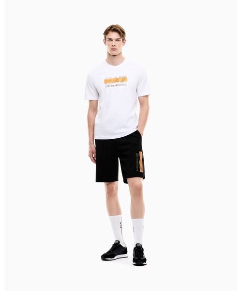 EMPORIO ARMANI EA7(エンポリオアルマーニイーエーセブン)の「<オンライン限定>【エンポリオ アルマーニ EA7】コットンジャージー ショーツ Visibility(その他パンツ・メンズ・ブラック・LARGE/X-SMALL/MEDIUM)」の1枚目の写真