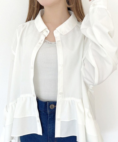 F i.n.t（フィント）の「【UVカット】ラッフルヘムUVカットオーバーシャツ/fint フィント（シャツ/ブラウス・レディース・オフホワイト/ライトグレー・FREE）」の4枚目の写真