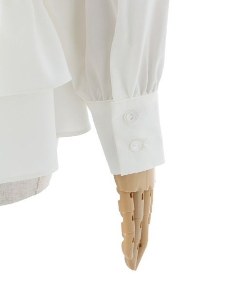F i.n.t（フィント）の「【UVカット】ラッフルヘムUVカットオーバーシャツ/fint フィント（シャツ/ブラウス・レディース・オフホワイト/ライトグレー・FREE）」の19枚目の写真
