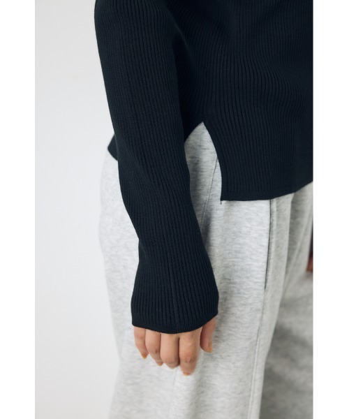 AZUL by moussy（アズールバイマウジー）の「【VERY10月号掲載】スクエアネックリブニット　秋服　冬服　長袖　インナー（ニット/セーター・レディース・ブラウン/ライトブルー/オフホワイト/ブラック・SMALL/MEDIUM）」の20枚目の写真