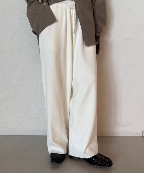 select MOCA by son(セレクトモカバイソン)の「【アンチピリング】カーブニットパンツ【by SON】(その他パンツ・レディース・ブラウン/ブラック/アイボリー・LARGE/MEDIUM)」の3枚目の写真