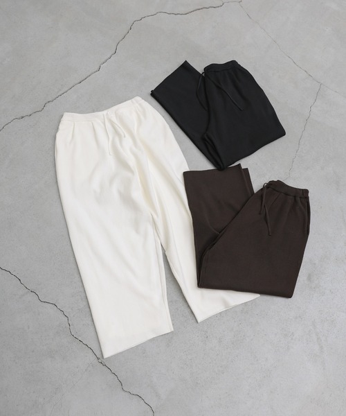select MOCA by son(セレクトモカバイソン)の「【アンチピリング】カーブニットパンツ【by SON】(その他パンツ・レディース・ブラウン/ブラック/アイボリー・LARGE/MEDIUM)」の4枚目の写真