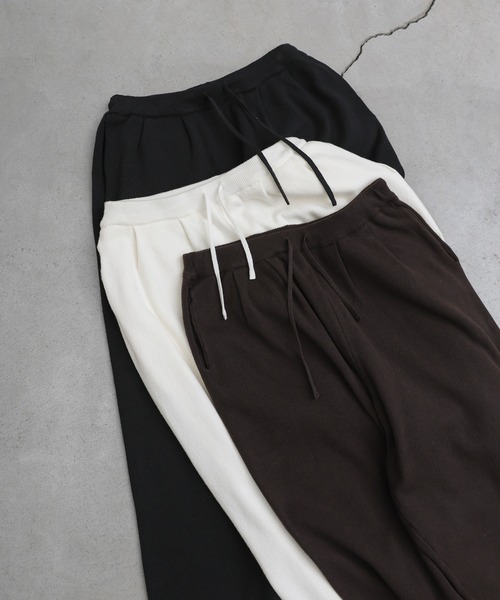 select MOCA by son(セレクトモカバイソン)の「【アンチピリング】カーブニットパンツ【by SON】(その他パンツ・レディース・ブラウン/ブラック/アイボリー・LARGE/MEDIUM)」の5枚目の写真