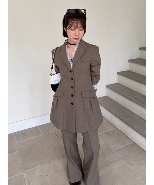 LILY BROWN(リリーブラウン)の「センターラインフレアパンツ(その他パンツ・レディース・ブラック/ベージュ/グレー・0/1)」の16枚目の写真