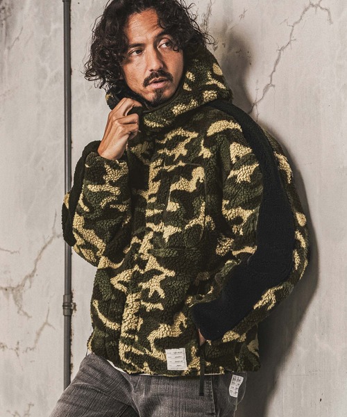 wjk reluxe（ダブルジェーケーリラックス）の「mpa4182- Camouflage Boa Hoodie ボアパーカー(WR26W-10)（パーカー・メンズ・グリーン系カモフラージュ/カモフラージュ/ブラック・M/S/L）」の5枚目の写真