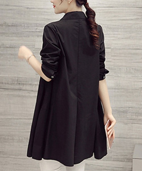 Flugge(フラッジー)の「ミドル丈フレアシャツ(シャツ/ブラウス・レディース・ホワイト/ブラック・MEDIUM/LARGE)」の2枚目の写真