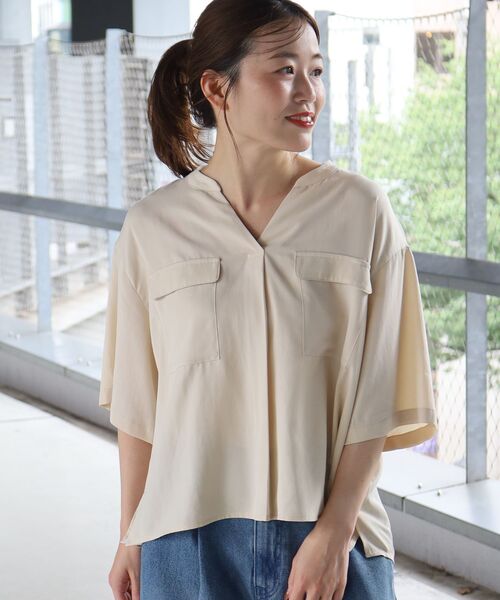 le.coeur blanc(ルクールブラン)の「フィブリルツイルポケットブラウス(シャツ/ブラウス・レディース・ダークブラウン/ブラック/ピンク系その他/アイボリー・38)」の2枚目の写真