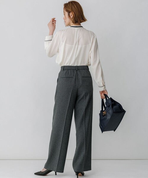 23区 L（ニジュウサンクオオキイサイズ）の「ウールライクカルゼ ワイドパンツ（その他パンツ・レディース・ダークブラウン系/グレー系・50/48/46/44）」の5枚目の写真