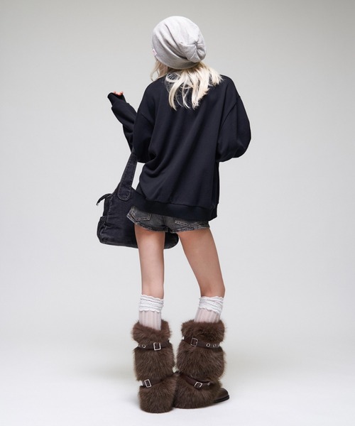 Sourcream(サワークリーム)の「【26AW LOOK掲載品番】【Sourcream】$クルースエット(スウェット・レディース・チャコールグレー/ブラック/グリーン・SMALL/MEDIUM)」の19枚目の写真