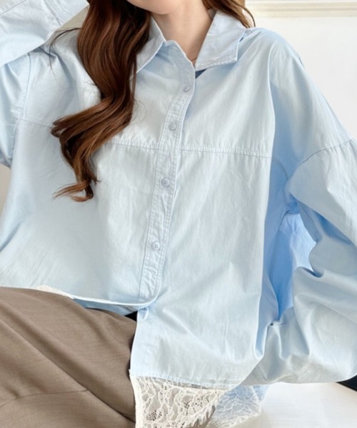 Ada.(エイダ)の「裾レース ドロップショルダー レギュラーカラー シャツ(シャツ/ブラウス・レディース・ホワイト/ブラック/ブルー・FREE)」の3枚目の写真