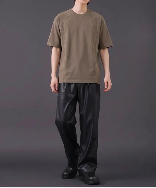 revertical(リバーティカル)の「切り替えデザイン 半袖Tシャツ(Tシャツ/カットソー・メンズ・ブラック/モカ/ホワイト・LARGE/MEDIUM)」の4枚目の写真