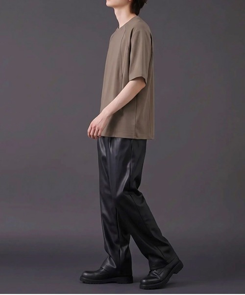 revertical(リバーティカル)の「切り替えデザイン 半袖Tシャツ(Tシャツ/カットソー・メンズ・ブラック/モカ/ホワイト・LARGE/MEDIUM)」の5枚目の写真