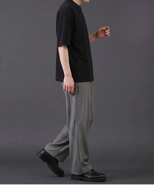 revertical(リバーティカル)の「切り替えデザイン 半袖Tシャツ(Tシャツ/カットソー・メンズ・ブラック/モカ/ホワイト・LARGE/MEDIUM)」の15枚目の写真