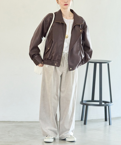 journal standard L'essage(ジャーナルスタンダードレサージュ)の「フェイクレザーブルゾン(その他アウター・レディース・ブラウン/ブラック・FREE)」の12枚目の写真