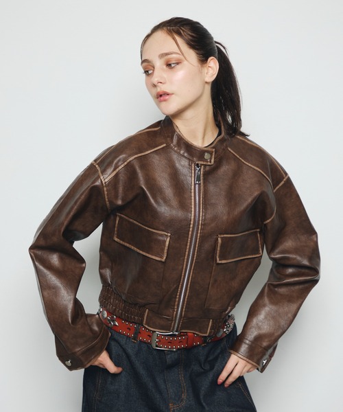 DAZE(デイズ)の「スタンドカラー 合成皮革 ブルゾン(ブルゾン・メンズ・ブラック系/ブラウン系・LARGE/MEDIUM/SMALL)」の5枚目の写真