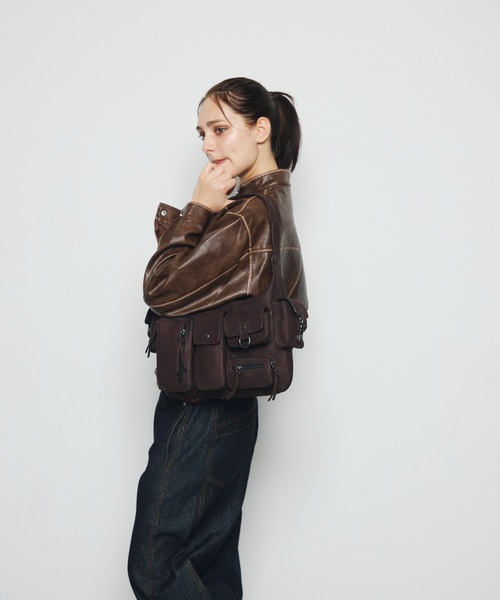 DAZE(デイズ)の「スタンドカラー 合成皮革 ブルゾン(ブルゾン・メンズ・ブラック系/ブラウン系・LARGE/MEDIUM/SMALL)」の18枚目の写真