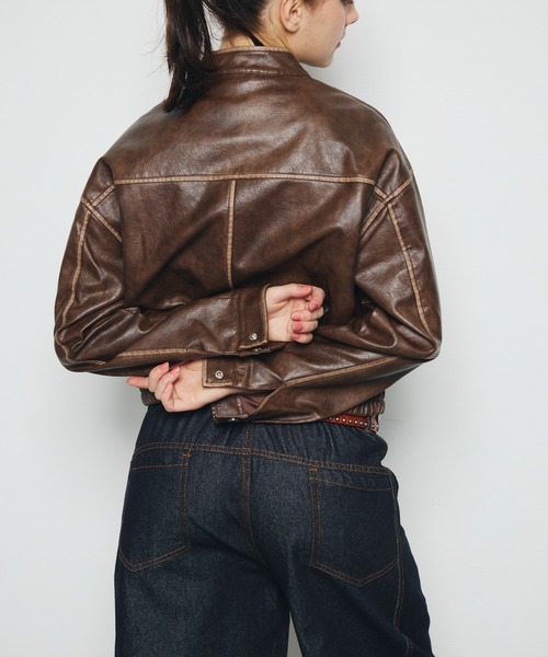 DAZE(デイズ)の「スタンドカラー 合成皮革 ブルゾン(ブルゾン・メンズ・ブラック系/ブラウン系・LARGE/MEDIUM/SMALL)」の22枚目の写真