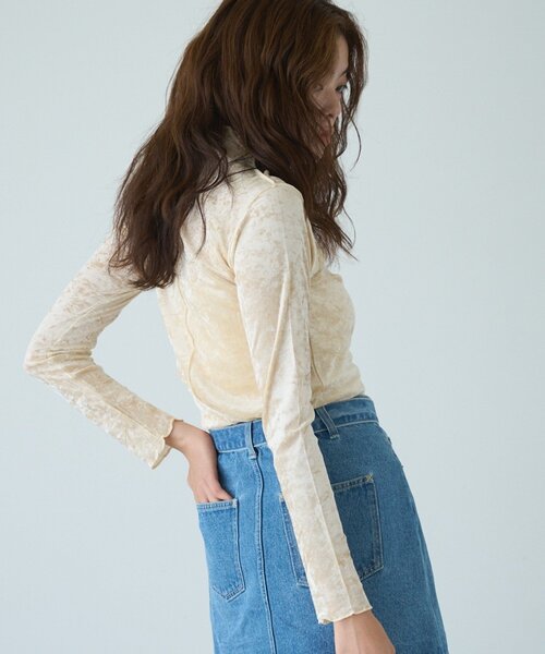 COLONY 2139（コロニートゥーワンスリーナイン）の「フロッキーメッシュボトルネックプルオーバー（Tシャツ/カットソー・レディース・ブラウン/ブラック/チャコールグレー/グレイッシュベージュ/アイボリー・FREE）」の13枚目の写真