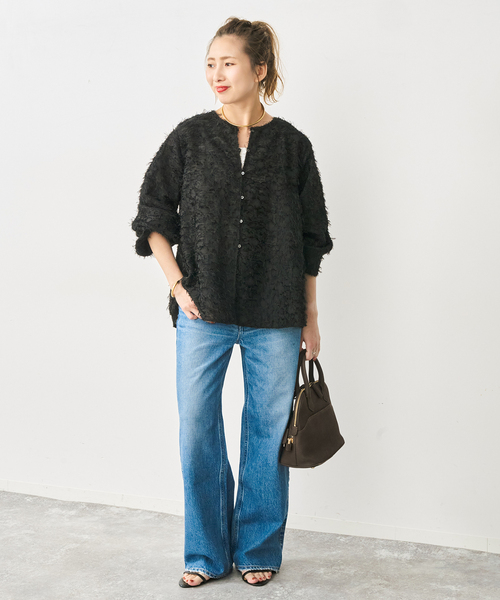 Spick & Span(スピックアンドスパン)の「カットジャガードパフスリーブブラウス(シャツ/ブラウス・レディース・ブラック/アイボリー・FREE)」の3枚目の写真