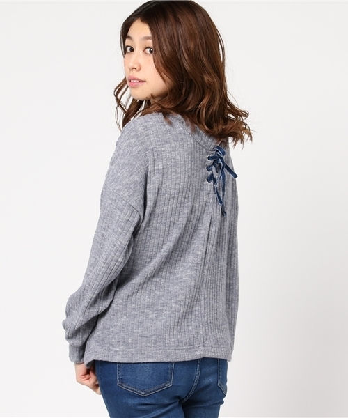 POU DOU DOU（プードゥドゥ）の「Vネック2wayプルオーバー（Tシャツ/カットソー・レディース・ネイビー/ピンク/オフホワイト/ブルー・3）」の3枚目の写真