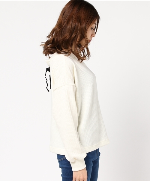 POU DOU DOU（プードゥドゥ）の「Vネック2wayプルオーバー（Tシャツ/カットソー・レディース・ネイビー/ピンク/オフホワイト/ブルー・3）」の6枚目の写真