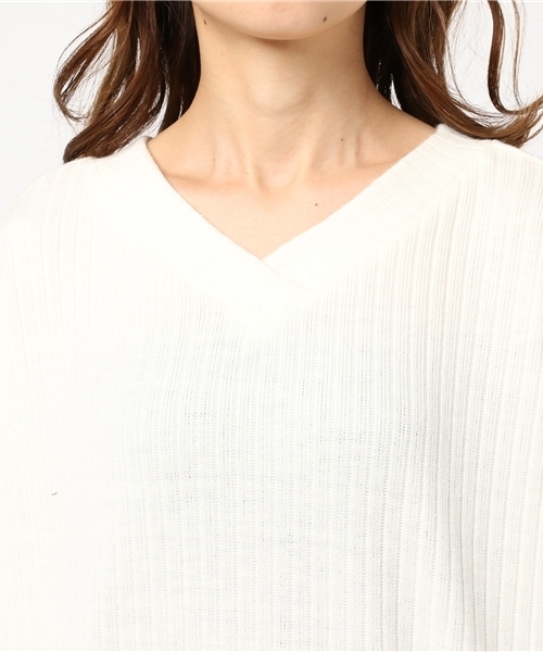POU DOU DOU（プードゥドゥ）の「Vネック2wayプルオーバー（Tシャツ/カットソー・レディース・ネイビー/ピンク/オフホワイト/ブルー・3）」の8枚目の写真