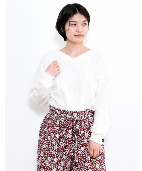 POU DOU DOU（プードゥドゥ）の「Vネック2wayプルオーバー（Tシャツ/カットソー・レディース・ネイビー/ピンク/オフホワイト/ブルー・3）」の17枚目の写真