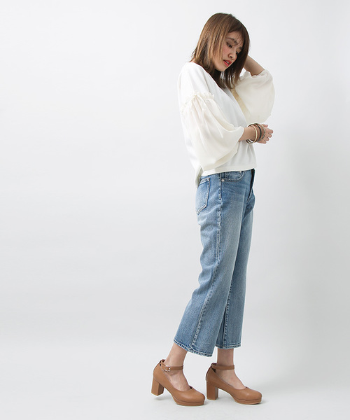 WEGO(ウィゴー)の「WEGO/クロップドフレアジーンズ(デニムパンツ・レディース・ライトインディゴブルー/インディゴブルー・MEDIUM/LARGE)」の4枚目の写真