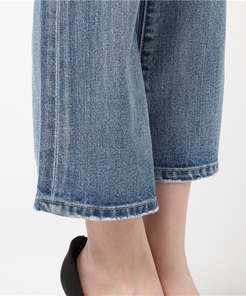 WEGO(ウィゴー)の「WEGO/クロップドフレアジーンズ(デニムパンツ・レディース・ライトインディゴブルー/インディゴブルー・MEDIUM/LARGE)」の17枚目の写真